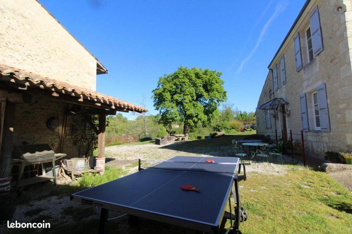 Maison De Campagne Saint-Bris-des-Bois Bagian luar foto